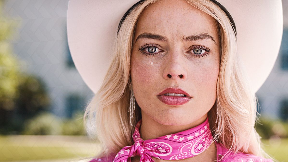 Barbie Star Margot Robbie Insists On Using Her Body To The Fullest