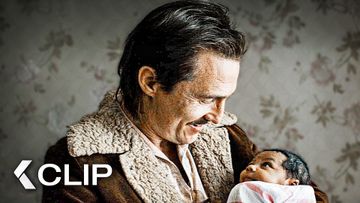 Bild zu Un bébé réunit à nouveau la famille - UNDERCOVER : UNE HISTOIRE VRAIE Clip