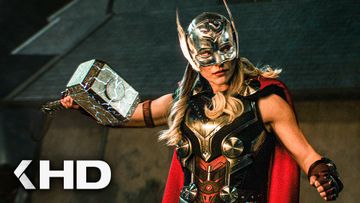 Image of Mighty Thor Wields Mjolnir! Scene -THOR 4: Love and Thunder (2022)
