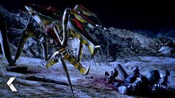 Image of The Klendathu Drop Scene - Starship Troopers (1997)