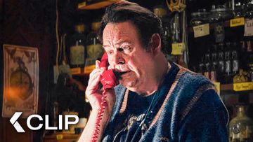 Image of Phone Call With One of the Original Ghostbusters - GHOSTBUSTERS: AFTERLIFE Clip | Paul Rudd
