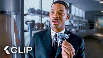 Image of Midget Cricket Neuralyzer Scene - Men in Black (1997) Will Smith, Tommy Lee Jones