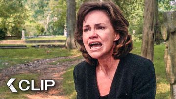 Image of Sally Field Breaks Down in Front of Dolly Parton at the Funeral - STEEL MAGNOLIAS Clip