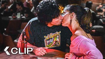 Bild zu Adam Sandler rebobina su primer Beso - CLICK: PERDIENDO EL CONTROL Clip