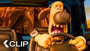 Image of The Beast Chases Bitzer - SHAUN THE SHEEP: The Beast of Mossy Bottom Clip