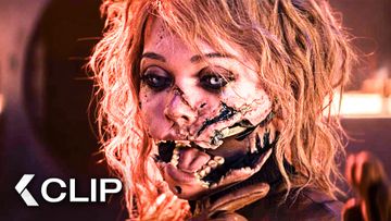 Bild zu M3gan vs. Amelia Fight! - Clip
