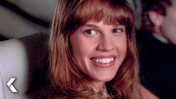 Image of El Cumpleaños de Julie - EL KARATE KID 4: la nueva aventura Clip | Hilary Swank