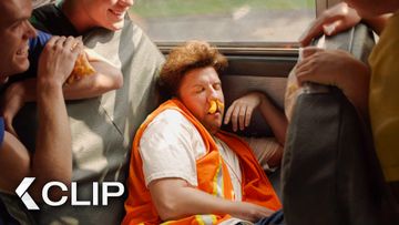 Image of Adam Sandler conduce Autobús Escolar mientras el Conductor duerme - SON COMO NIÑOS 2 Clip