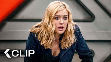 Image of Liz Is Slowly Suffocated by the Director - THE BLACKLIST Clip | Megan Boone
