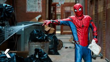Image of Scène du costume de Spider-Man et caméo de Stan Lee - Spider-Man: Homecoming | Tom Holland