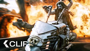 Image of Lobo and Supergirl Destroy Space Pirates Scene - SUPERGIRL
