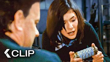 Image of Tom Hanks Finds The Cryptex - The Da Vinci Code | Ian McKellen