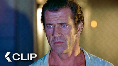 Image of The Farm Becomes A Battlefield - THE PATRIOT Clip (2000) Mel Gibson, Heath Ledger