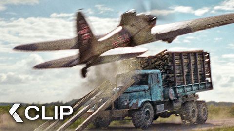 Bild zu Kampfflugzeug vs. Truck! - Clip