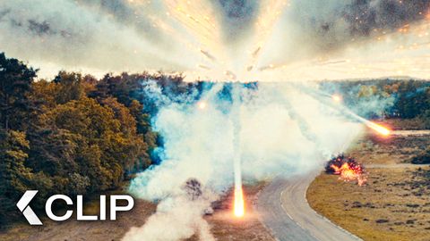 Image of Meteor Shower Hits Earth Scene - GREENLAND 2: Migration