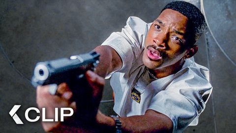 Image of “NYPD Means I'll Knock Your PUNK Ass Down!" - MEN IN BLACK Clip (1997)