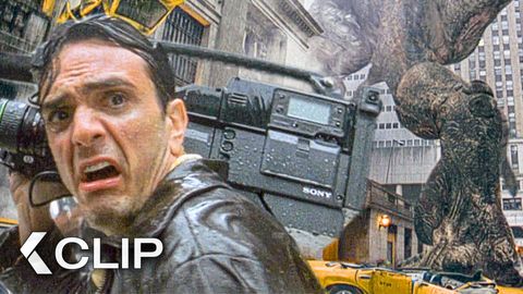 Image of Godzilla Rampages Through The City - GODZILLA Clip (1998) Matthew Broderick, Jean Reno