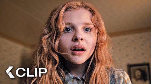 Image of ‘You Should’ve Told Me!’ - CARRIE Clip | Chloë Grace Moretz