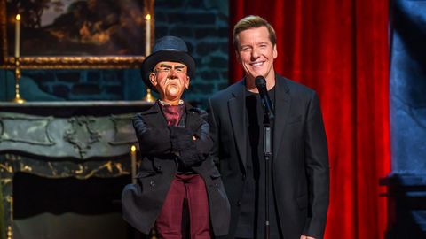 Bild zu Jeff Dunham's Scrooged-Up Holiday Special