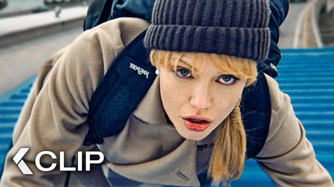 Image of EPIC Bridge Escape from the CIA - SALT Clip | Angelina Jolie