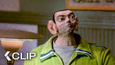Image of Jeebs Loses His Head Again and It’s Still Funny - MEN IN BLACK Clip (1997)